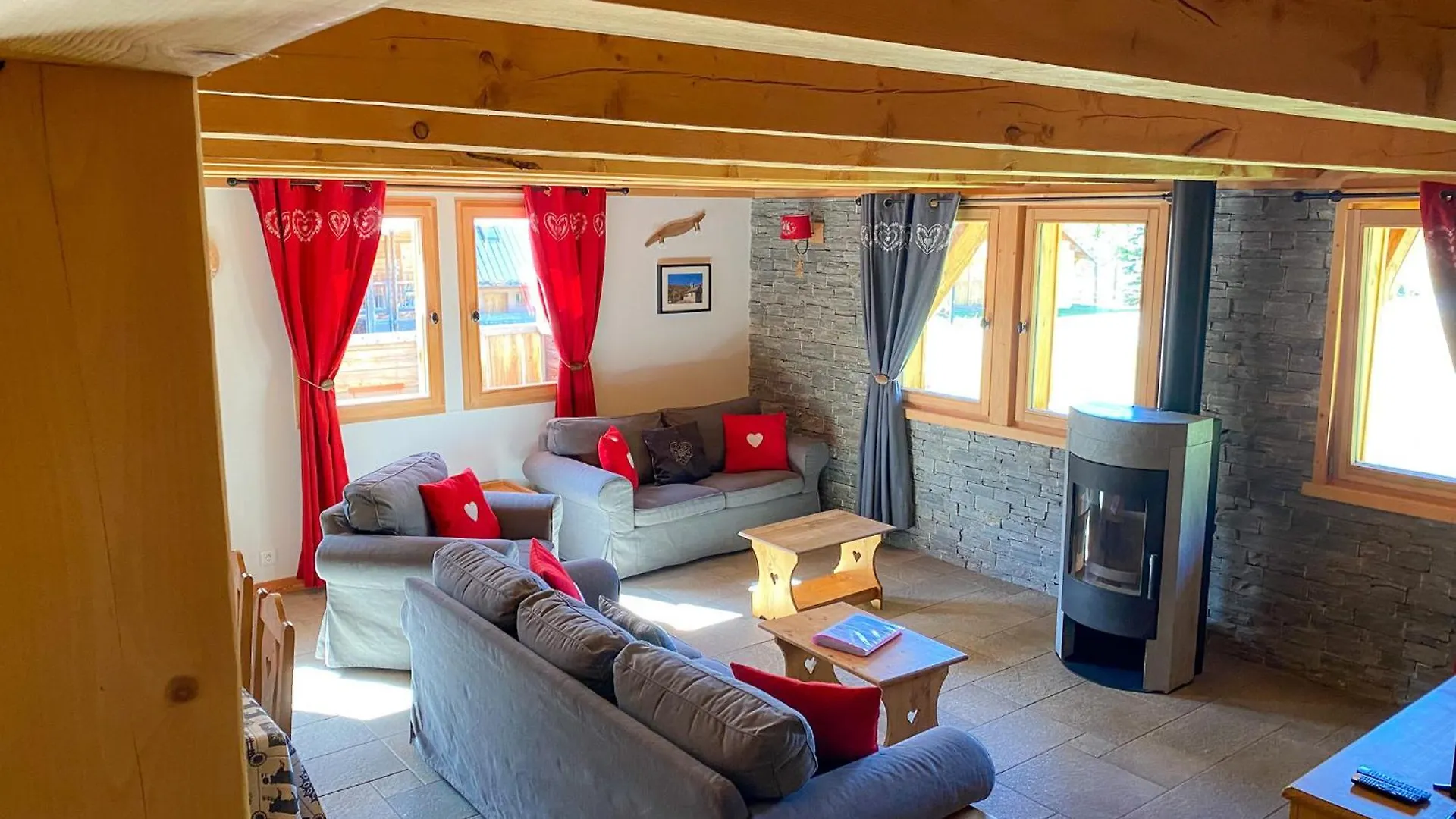 Le Longet Villa Nevache Chalet